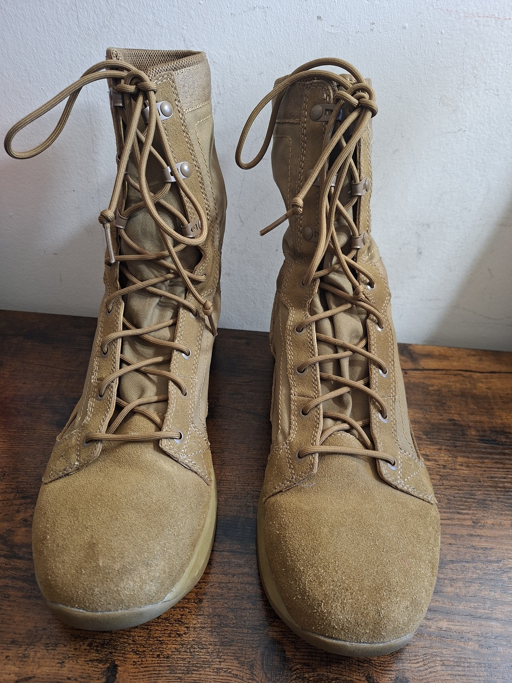Danner Men's Tachyon 8" Coyote Brown Lightweight Tactical Boot - Size 13